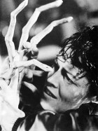 AliensFacehuggerhugmepls