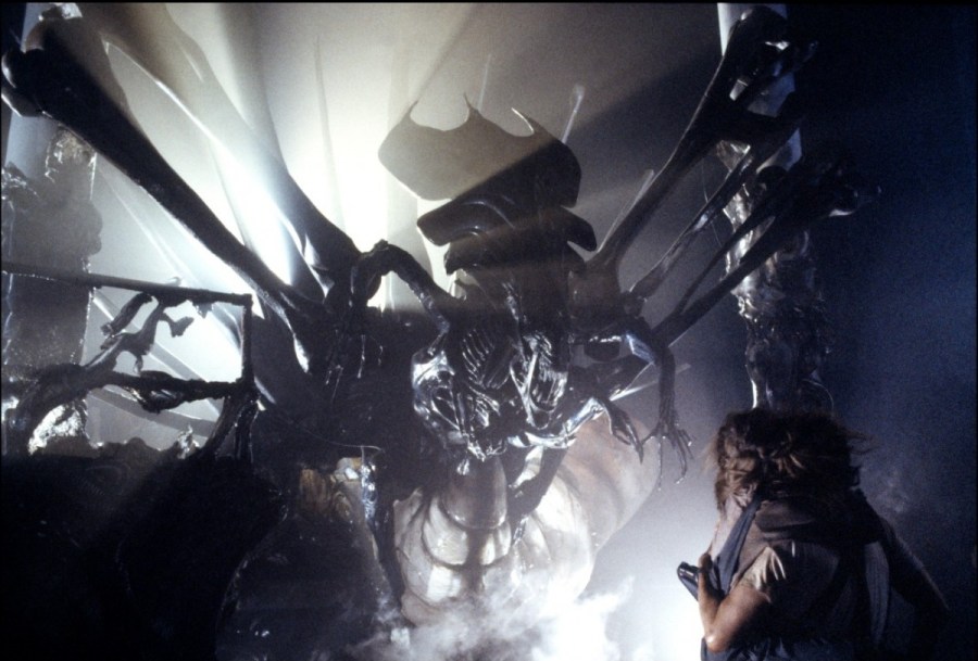 StarBeast — Aliens, the Alien Queen – Monster Legacy