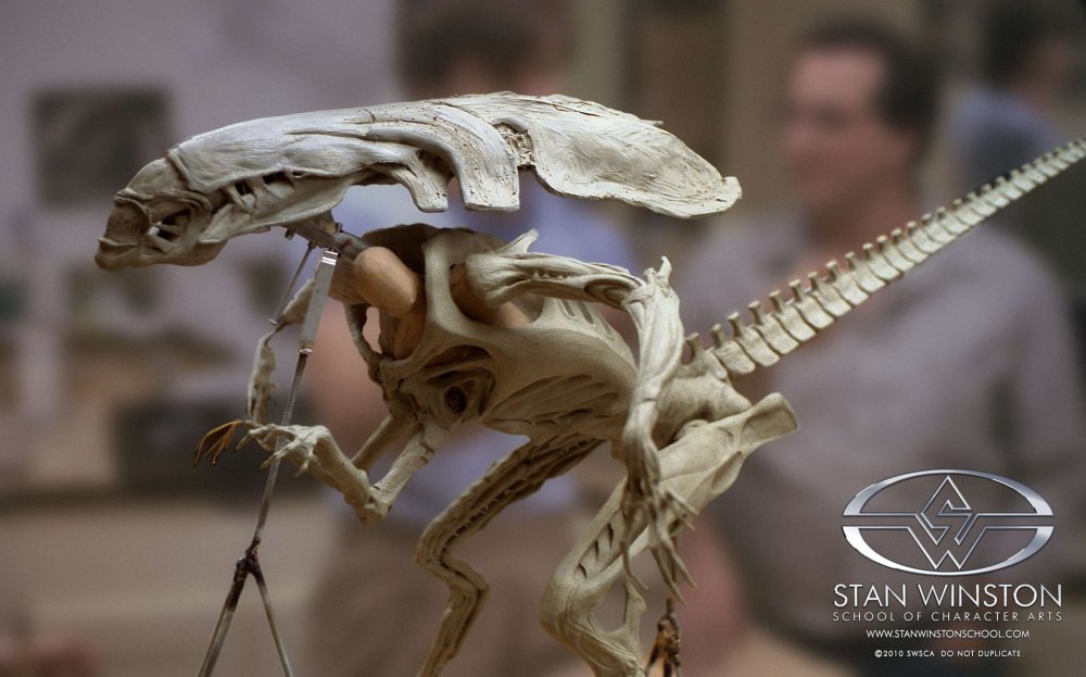 StarBeast — Aliens, the Alien Queen – Monster Legacy