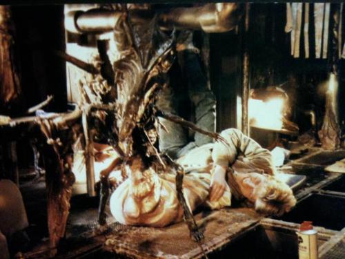 AliensQueenpuppeteeirns