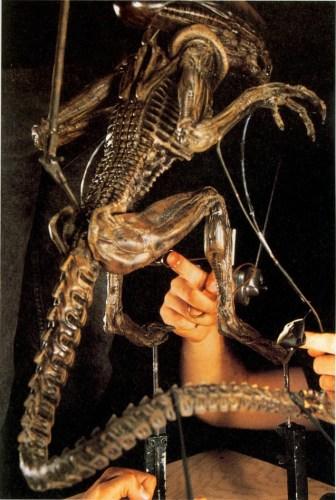 Alien3rodpuppetback